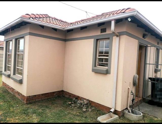 3 BEDROOM HOUSE FOR SALE IN ANDEON